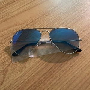 NEW Ray-Ban Aviator Gradient - Light Blue Gradient and Silver
